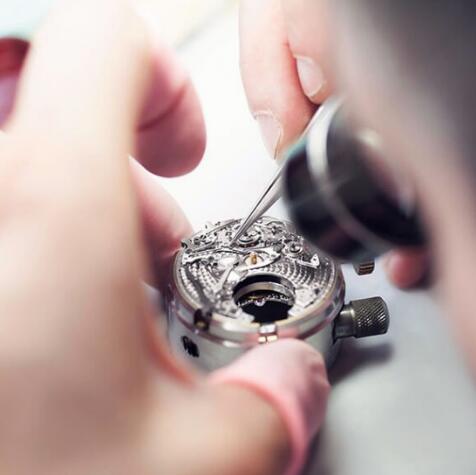 泰格豪雅手表坏了怎么修（泰格豪雅指针晃动）